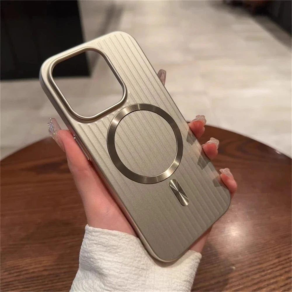 Coque iPhone MagSafe striée mate