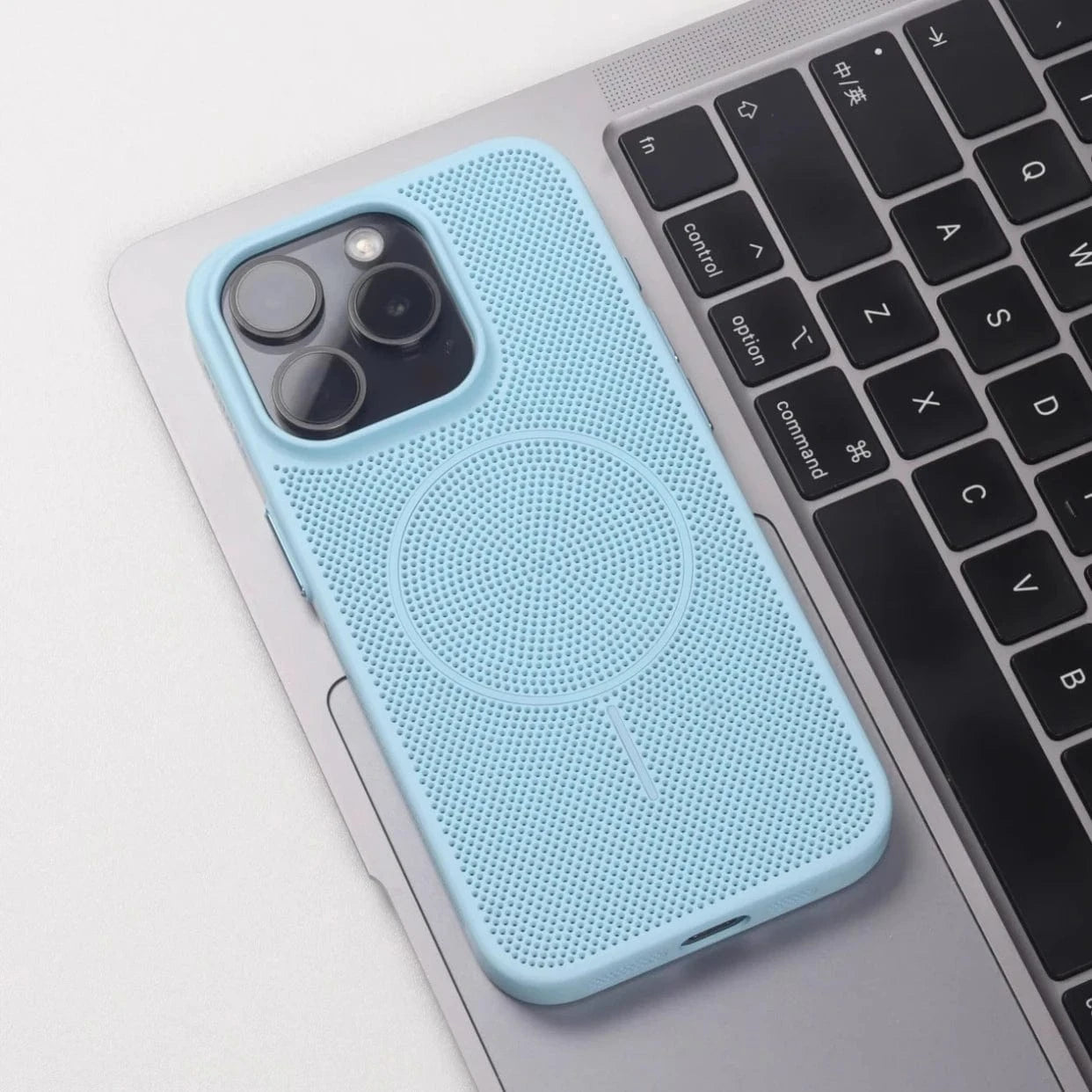 Coque iPhone MagSafe ventilée rigide