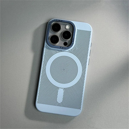 Coque iPhone perforée anti-chaleur MagSafe