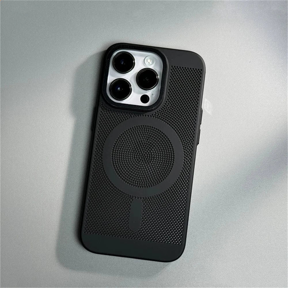 Coque iPhone perforée anti-chaleur MagSafe
