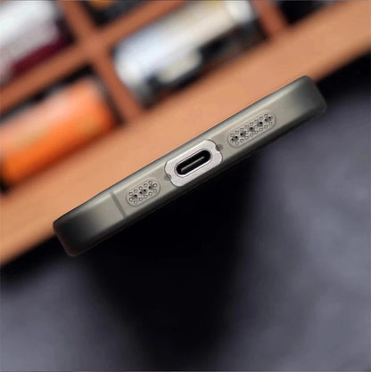 Coque iPhone transparente mate anti-traces